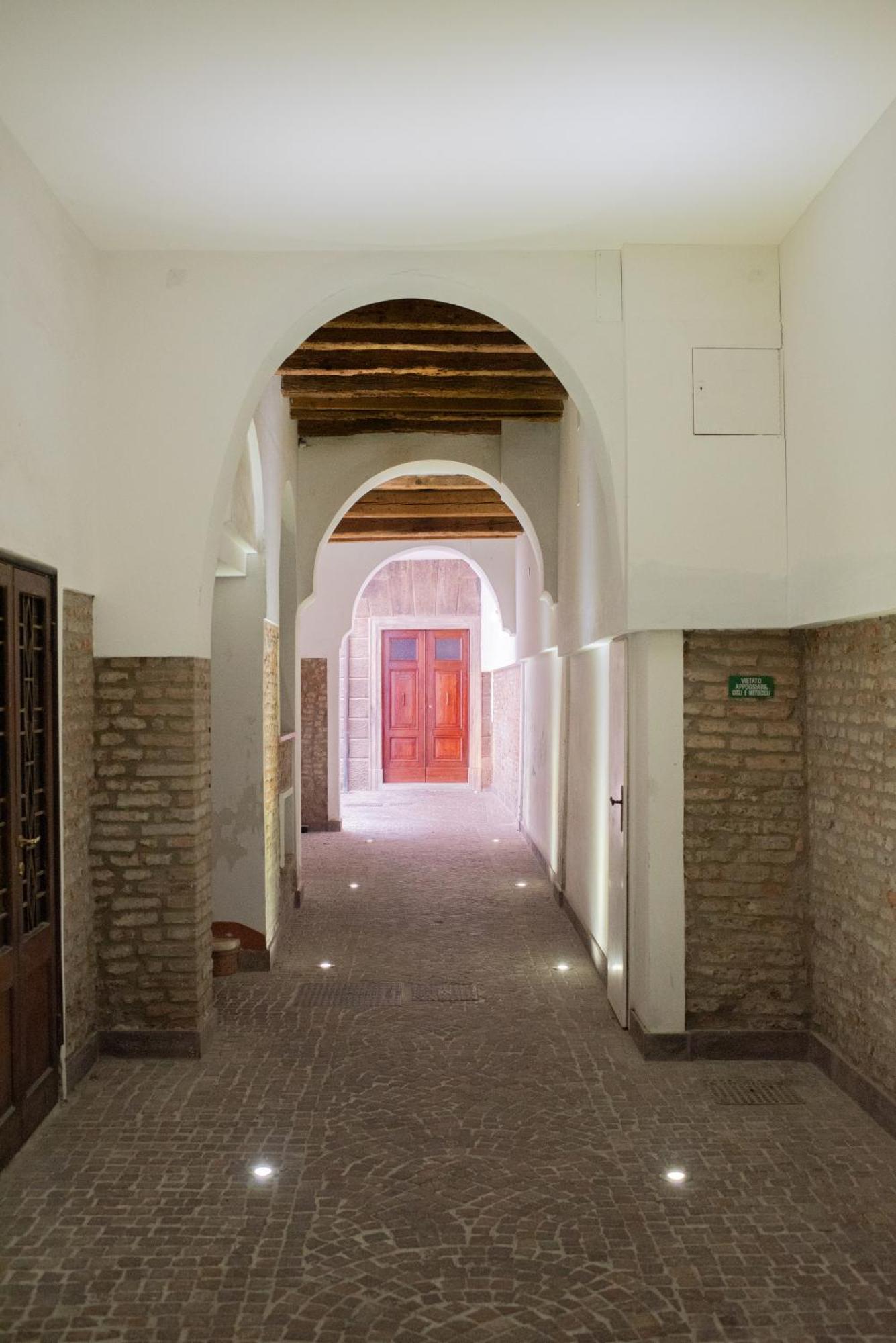 Corte Degli Estensi, Romantica Mansardina Ferrare Extérieur photo